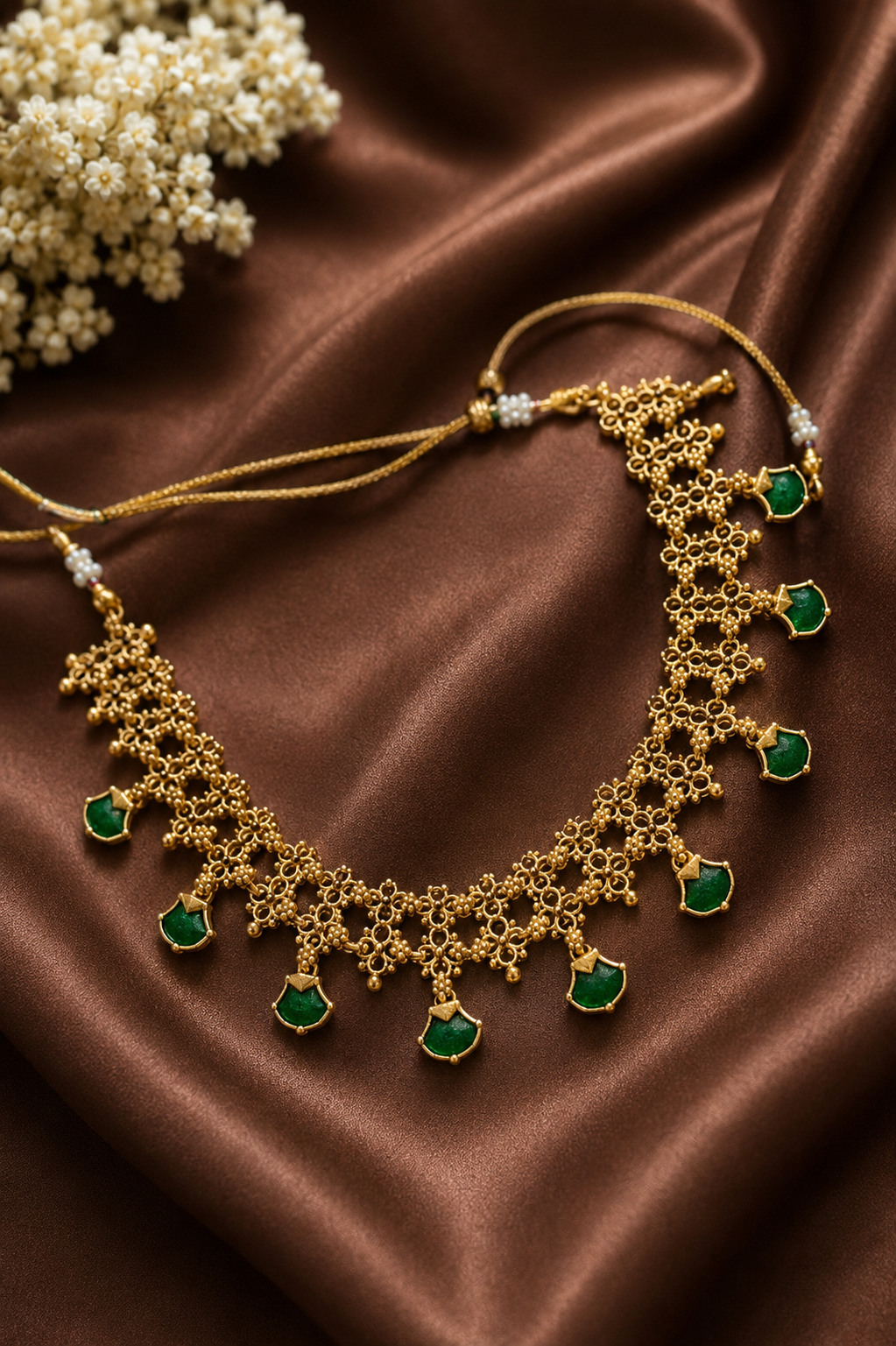 Traditional Emerald Attigai Necklace