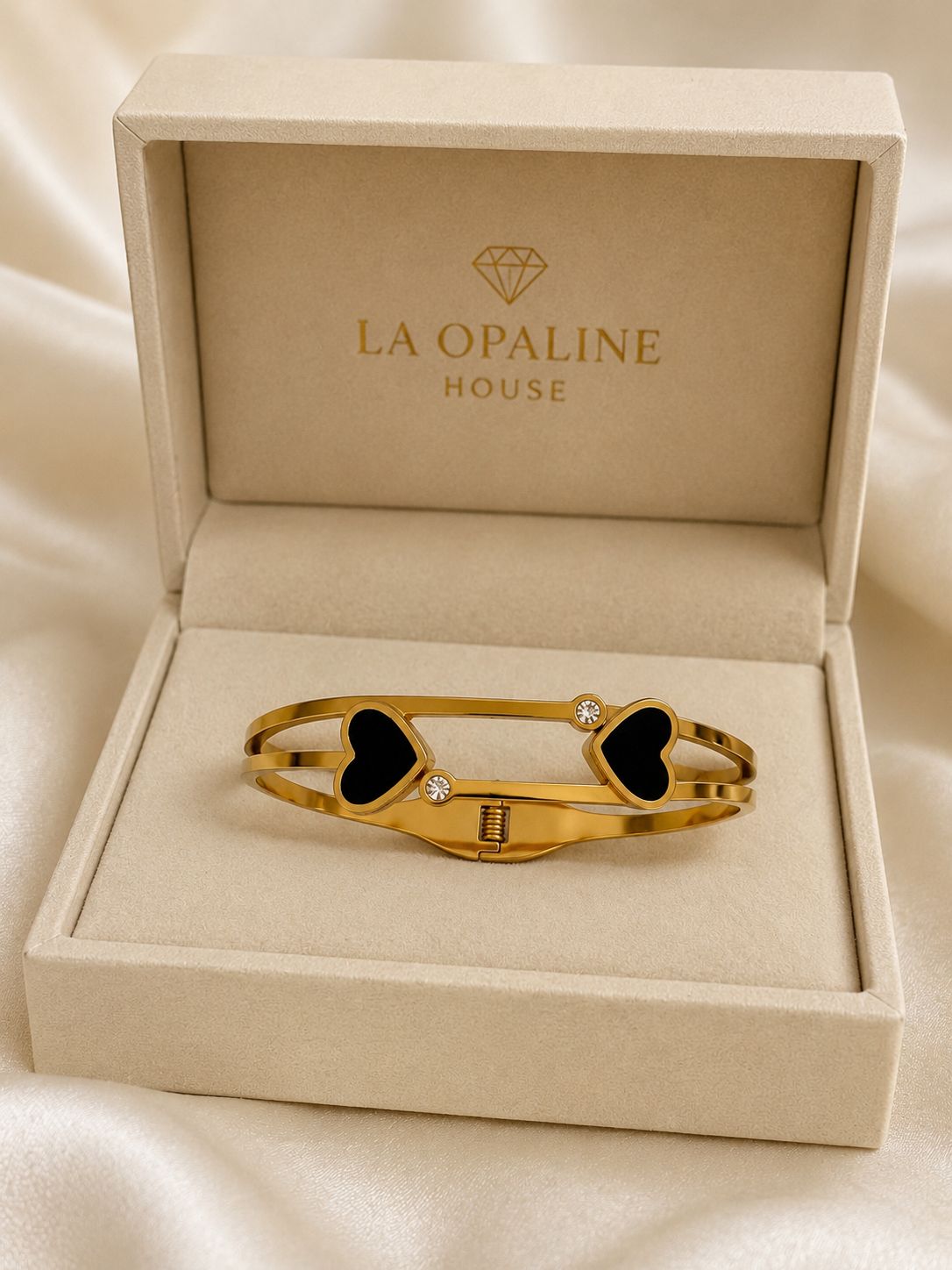 Black Heart Elegance Bangle