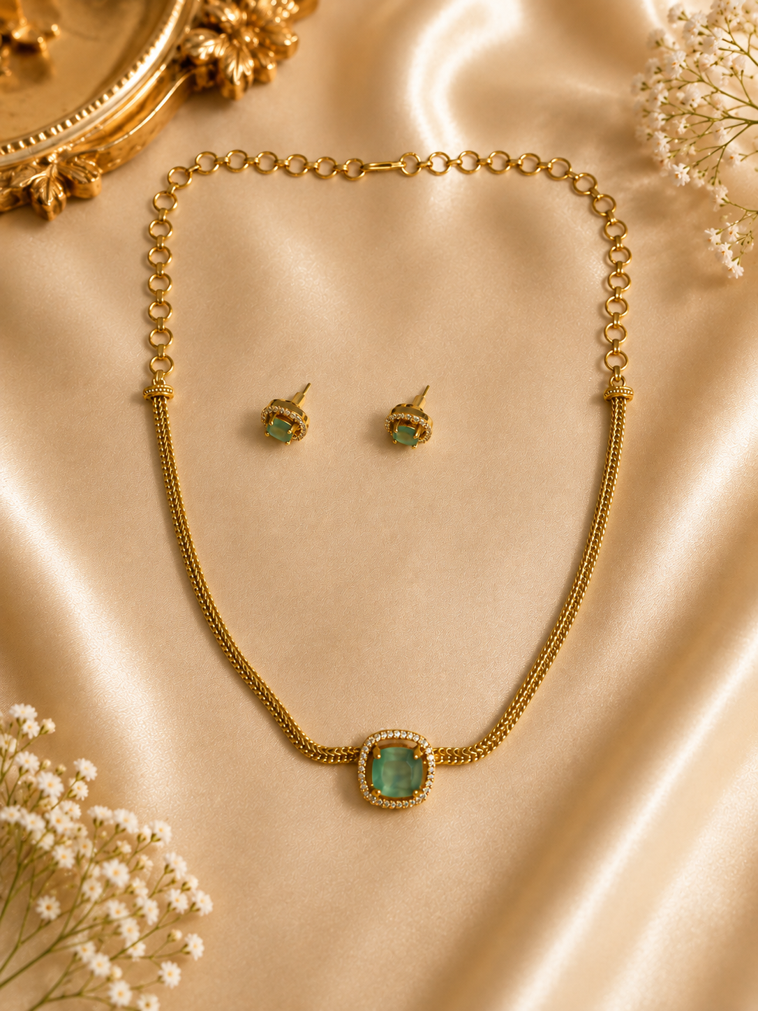 Emerald Pendant Necklace Set
